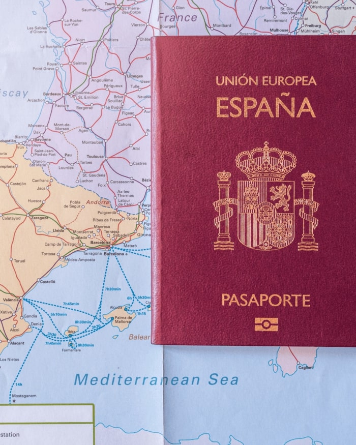 Spanish passport
