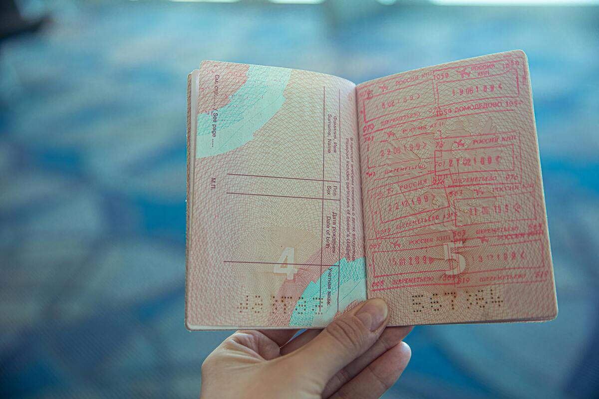 A Spanish NLV visa obtained from the UK open on a map